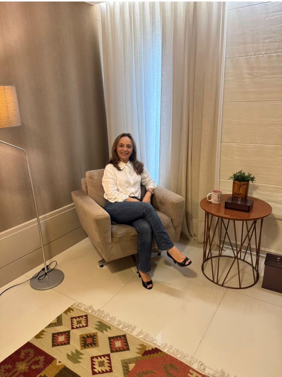 Rachel Lima em seu consultório em Natal/RN